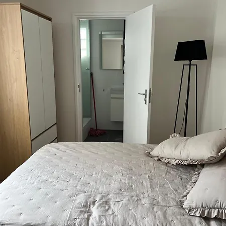 2 Bedroom 1 Floor In Vrijheidstraat 3 شقة *